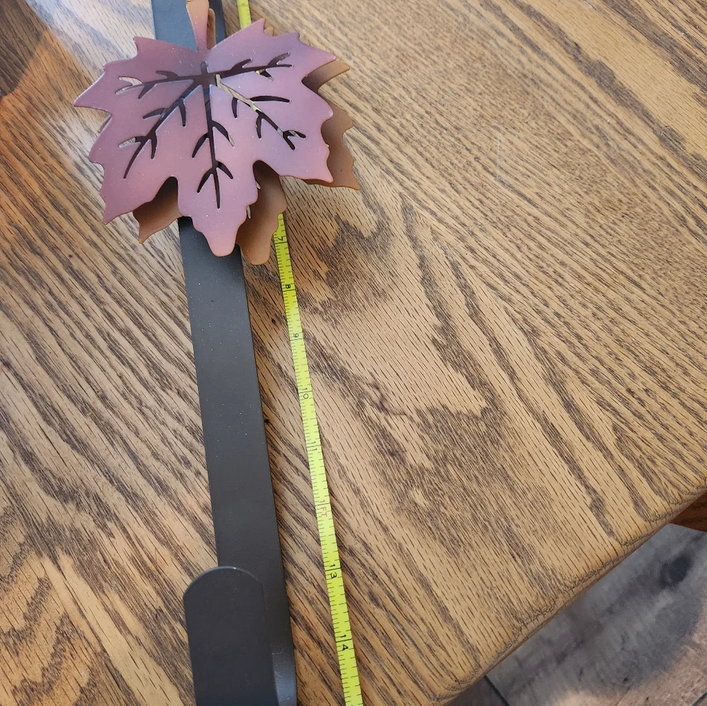 Maple Leaf Door Hook - Brown